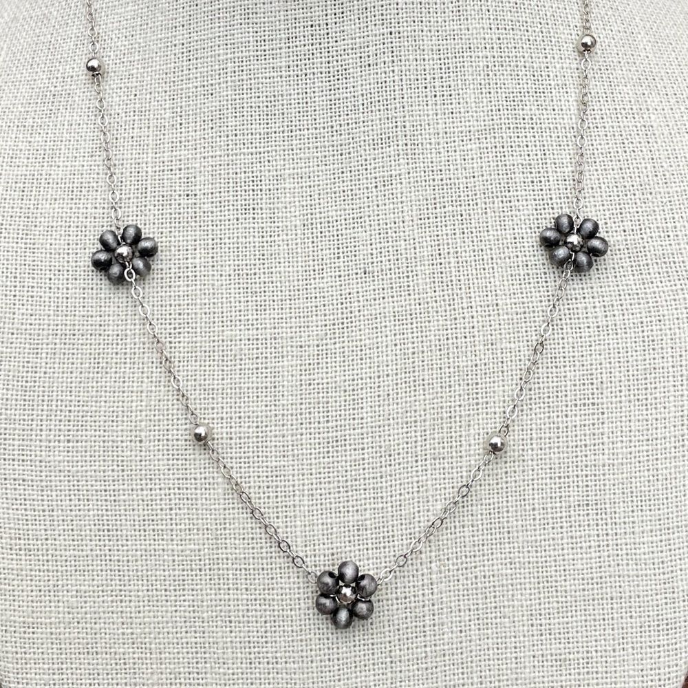Navajo Style Pearl Daisy Chain Necklace